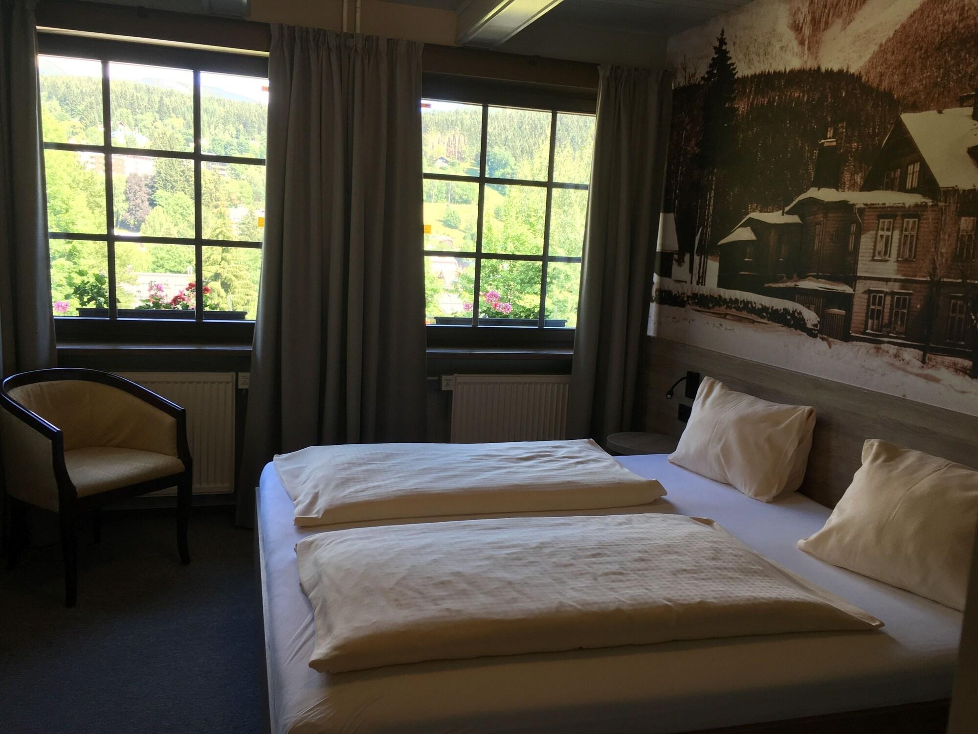 Hotel Start Spindleruv Mlyn Bagian luar foto