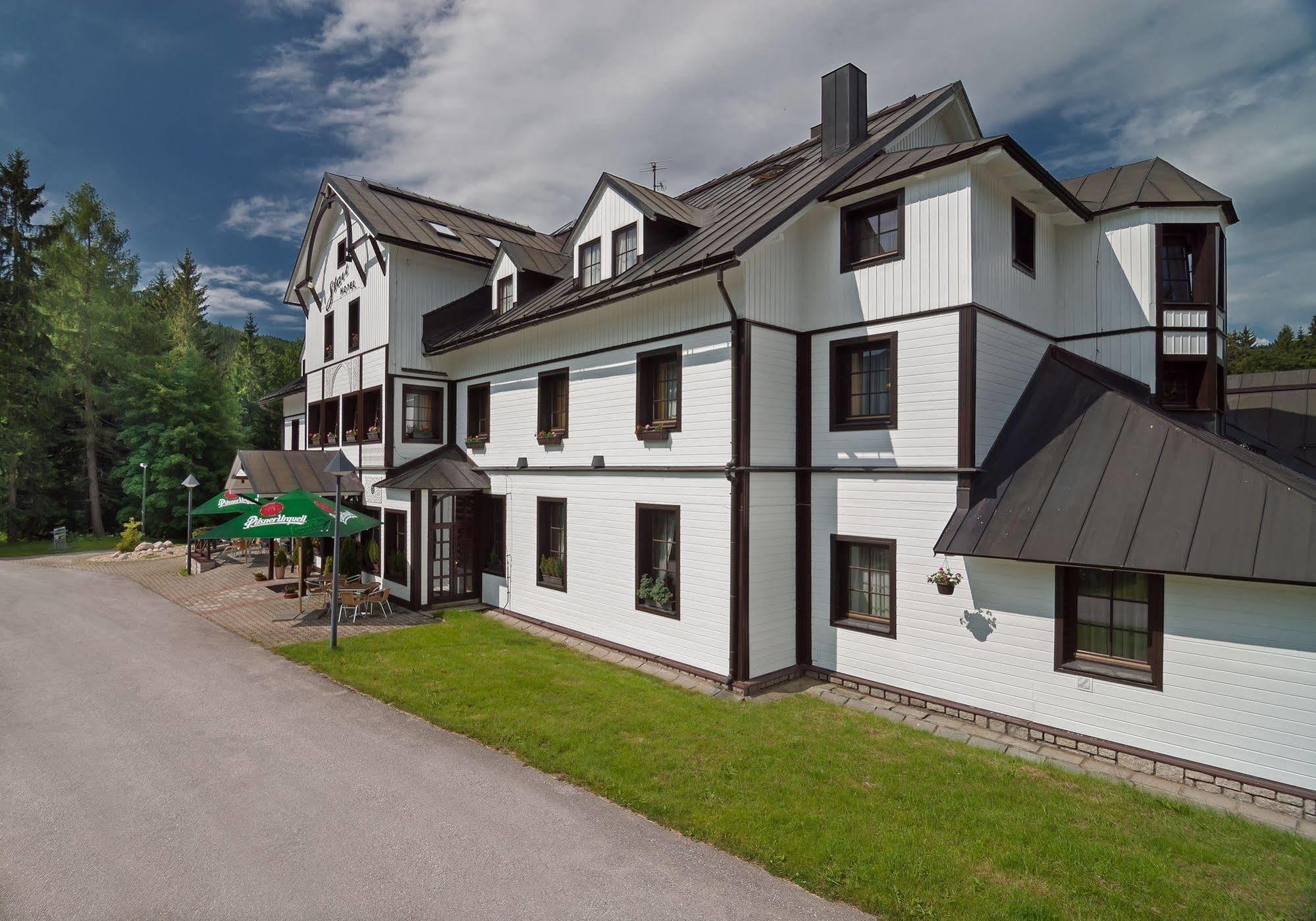Hotel Start Spindleruv Mlyn Bagian luar foto
