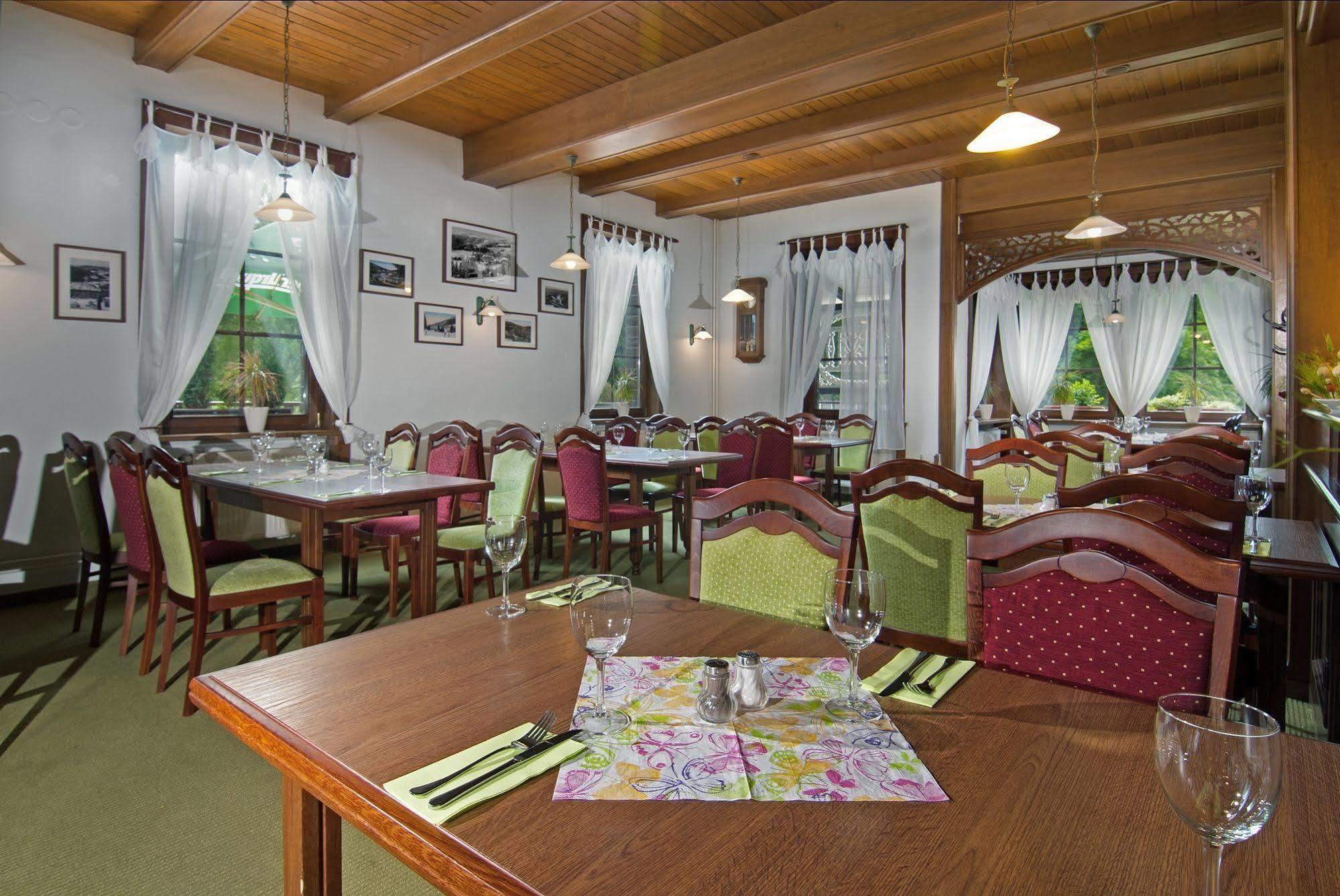 Hotel Start Spindleruv Mlyn Bagian luar foto